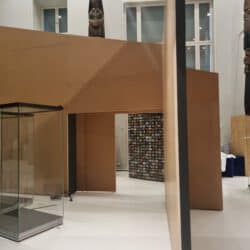 Ausstellungsbau im Humboldtforum für die Ausstellung „Menschen und Zedern”